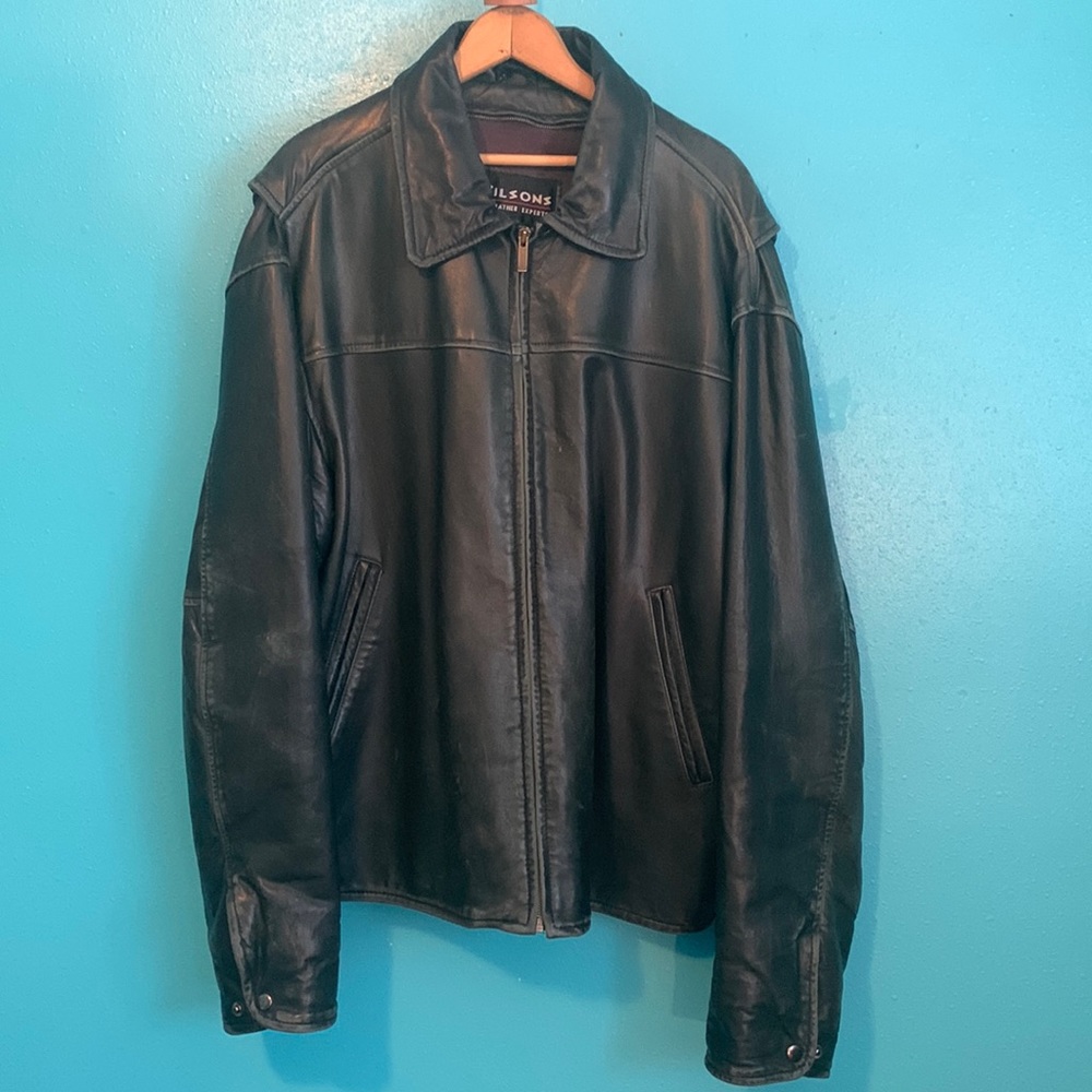 Size XL mens Wilson leather jacket.  I have other sizes available check my page